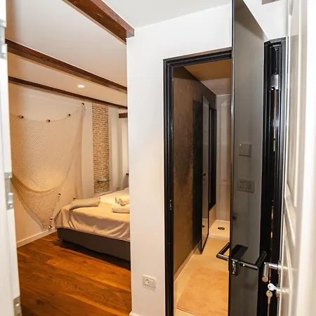 Anfora Deluxe Appartement *