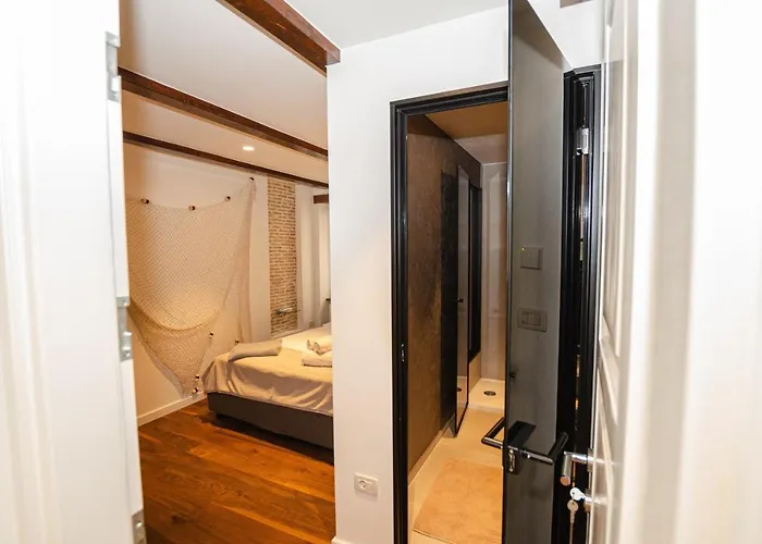 Anfora Deluxe Appartement *